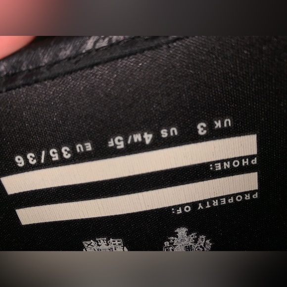 Hunter Black boots. LIKE NEW CONDITION - Picture 2 of 3